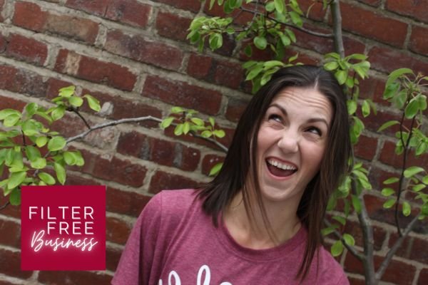 Roxy Rhodes Online Photo4